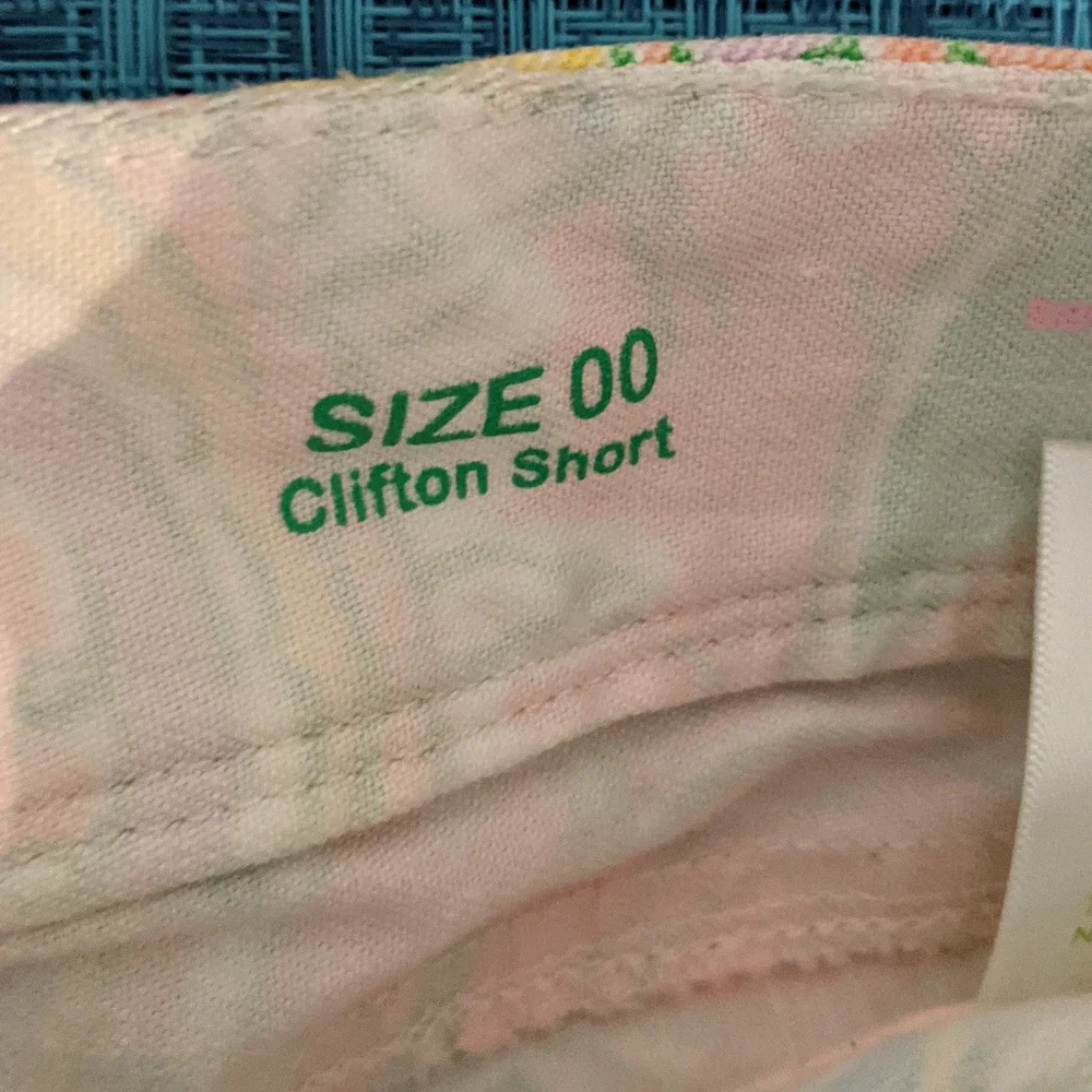 NWOT. Lilly Pulitzer Clifton Shorts - Picture 3 of 6